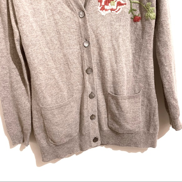 FTC 100% Cashmere Cardigan Floral Embroidery - Picture 5 of 15